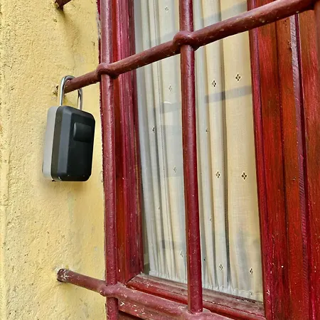 Casa Antico Portone Mompiano شقة